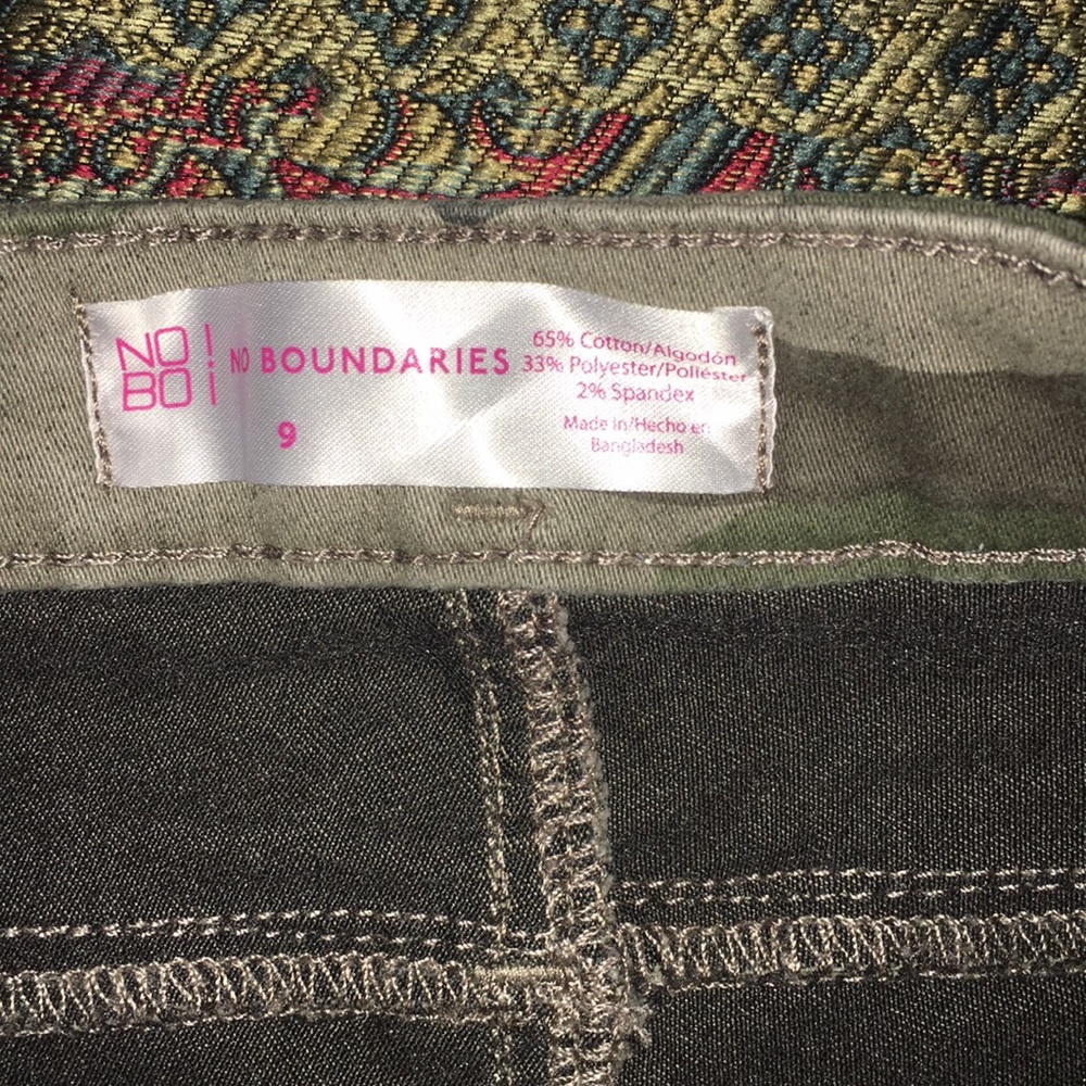 Shorts - Picture 2 of 2